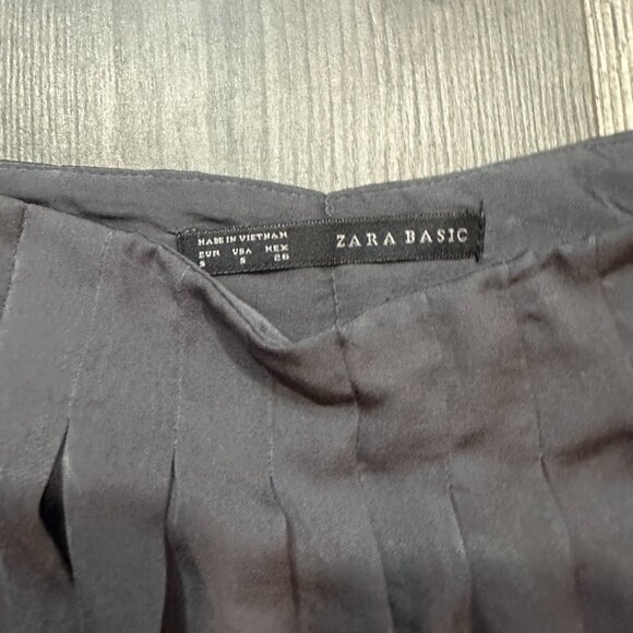 Zara Palazzo Trousers Womens Small Gray High Waisted Wide Leg Pleated Minimalist - Picture 3 of 6